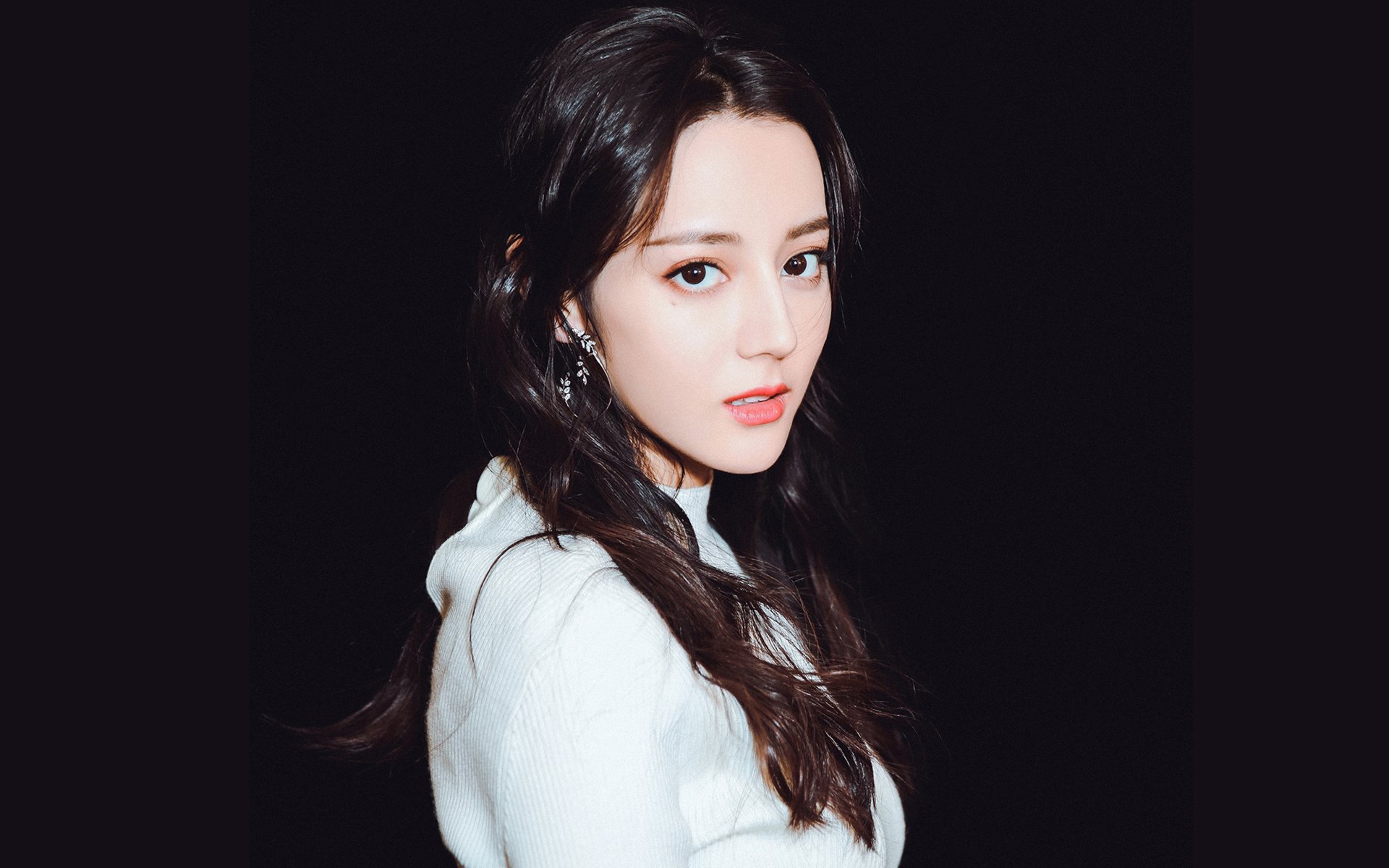 前锋连续进球，表现火爆引发球迷关注，前锋进球排名