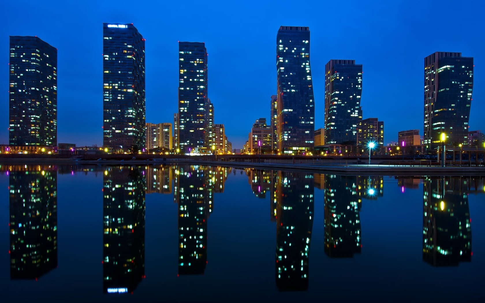 女子篮球专注快攻体系构建增加比赛节奏感,女子篮球战术配合