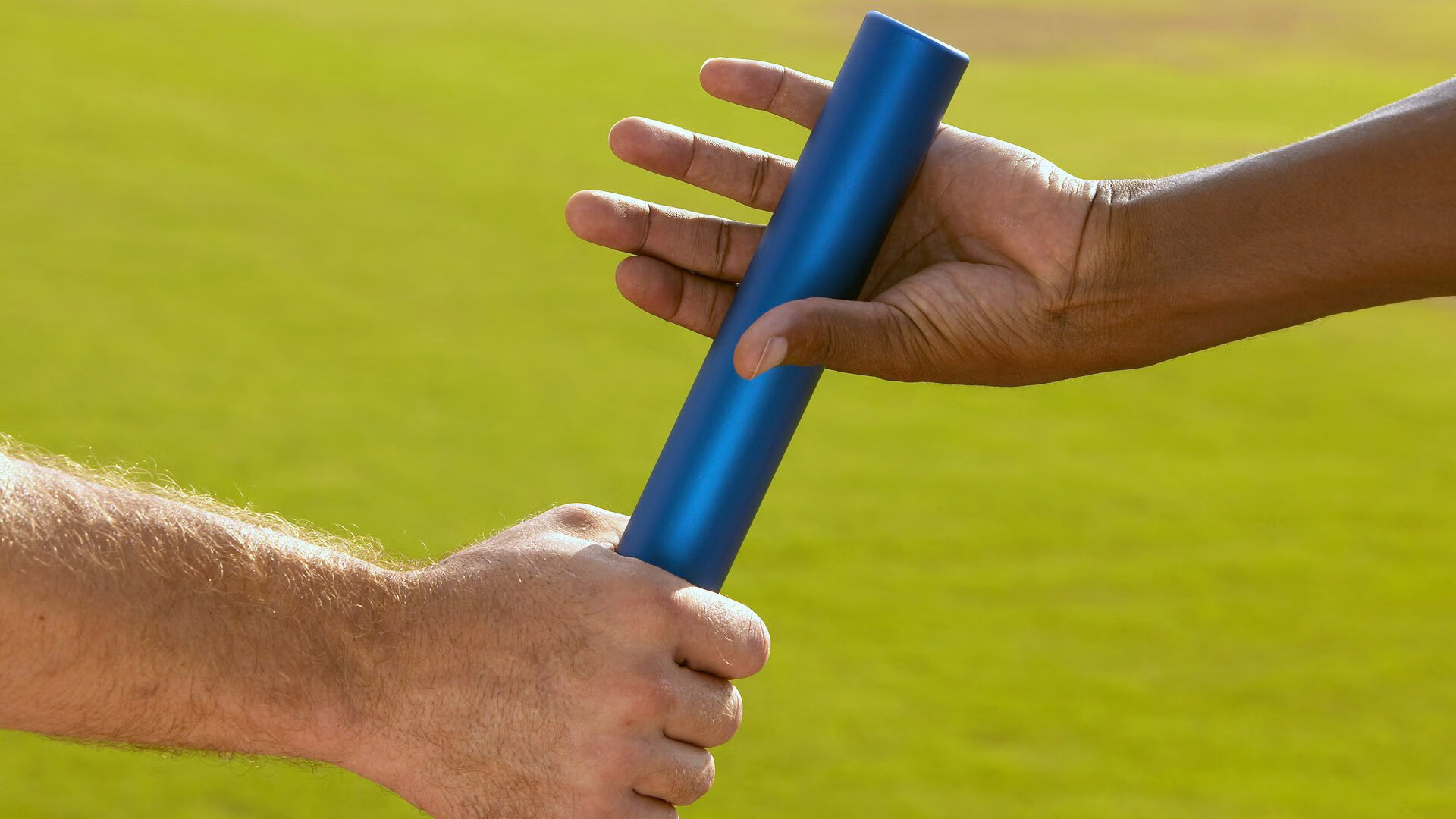 未来足球：多功能场馆打造城市新地标，创意足球场馆